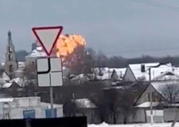 Las fuerzas armadas de Estados Unidos impactaron el martes tres instalaciones de una milicia respaldada por Irán en Irak.