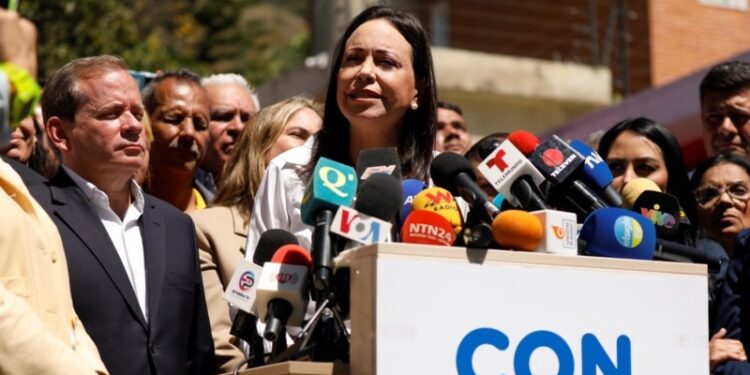 Estados Unidos toma las primeras acciones en el caso del gobierno de Venezuela que mantiene la inhabilitación a Corina Machado.