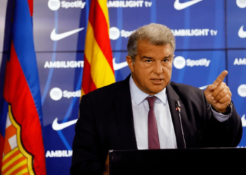 Laporta: No se puede adulterar más la competición con decisiones como las del domingo