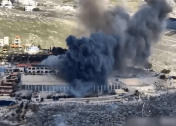 Israel responde al ataque con proyectiles de Hezbolá: bombardeó sus posiciones en el sur del Líbano