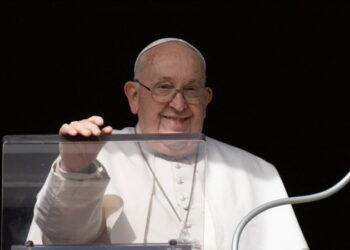 El papa dice que la guerra «es un crimen contra la humanidad»