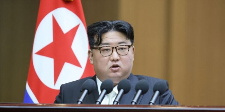 Kim pide que se considere a Corea del Sur como «enemigo principal» y advierte de una guerra