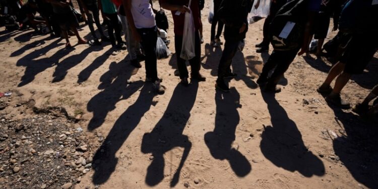 EEUU: Justicia demanda a Texas por ley que permitiría a la policía detener a migrantes