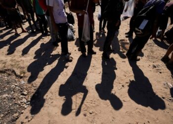 Autoridades mexicanas localizaron con vida a migrantes que habían sido secuestrados…