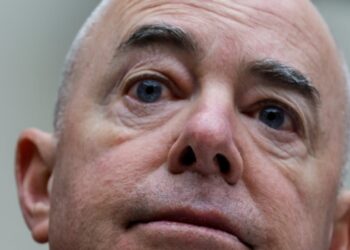 Los republicanos de la Cámara de Representantes están avanzando a la destitución del secretario de Seguridad Nacional, Alejandro Mayorkas.