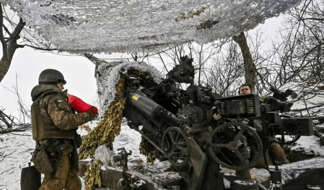 Un comandante ucraniano manifestó que sus tropas, ahora en “defensa activa”, aún pueden sorprender a Rusia