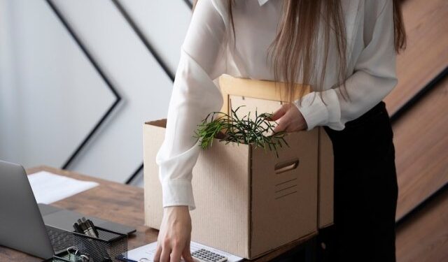 VIDEO: Una joven narró que consiguió trabajo nuevo pero la echaron al sexto día por culpa de sus compañeras