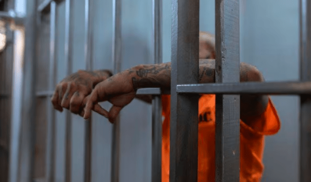 De esta forma se limpian los antecedentes penales en Ecuador