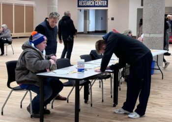 Arrancaron los caucus de Iowa, primera cita de las elecciones presidenciales de EEUU