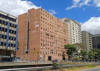 Disparó a su pareja y luego se quitó la vida: el crimen que conmociona la Avenida Libertador en Caracas