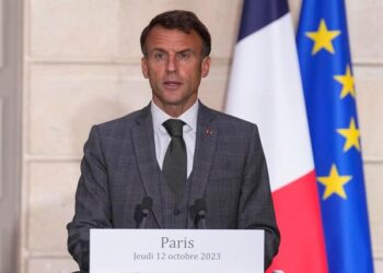 Macron espera cerrar un acuerdo de seguridad con Ucrania antes de su visita de febrero