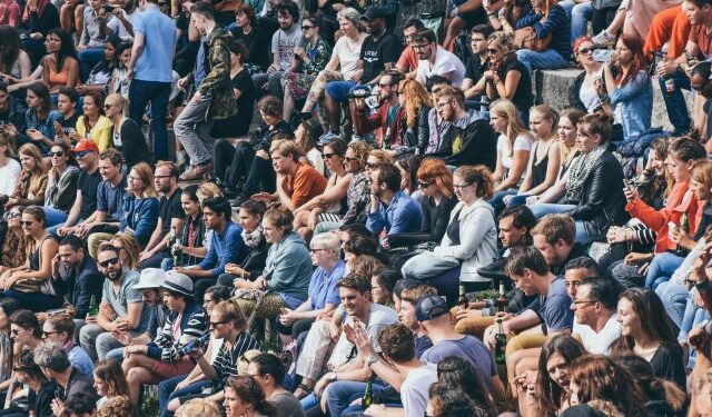 La relación entre los rasgos faciales y la percepción de la clase social, según un estudio sobre estereotipos