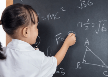 ¿Por qué es importante enseñar el pensamiento crítico en las aulas?