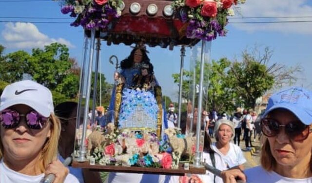 Retorno de los migrantes venezolanos y salud fueron las peticiones a la Divina Pastora