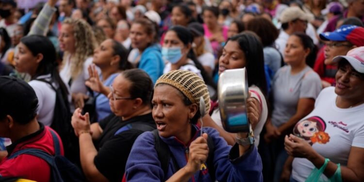 Venezuela: Sociedad civil alerta sobre escalada de persecución, gobierno de Maduro denuncia conspiración