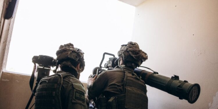 Israel: miles de soldados salen de Gaza