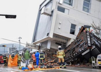 Japón urge a mejorar la situación de los evacuados mientras siguen subiendo las víctimas