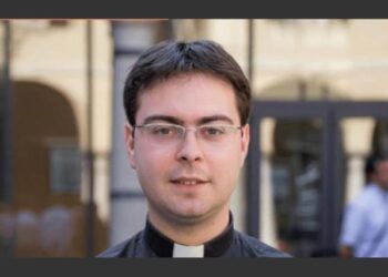 “Sentencia histórica”: tribunal del Vaticano condenó al sacerdote Gabriele Martinelli por abusos sexuales