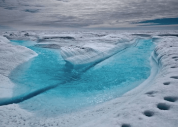 Groenlandia ha perdido un 20 % más de hielo de lo calculado en las últimas cuatro décadas