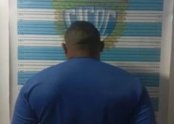 Detuvieron a un hombre por quemarle las manos a sus hijos tras discutir con su pareja en Bolívar