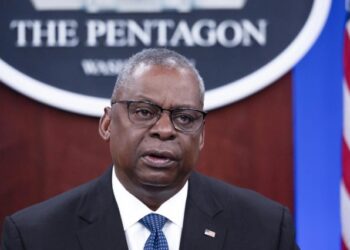 Jefe del Pentágono sale del hospital tras complicaciones por una cirugía de cáncer de próstata