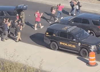 Policía confirmó “múltiples víctimas” tras aterrador tiroteo en una escuela secundaria de Iowa en EEUU