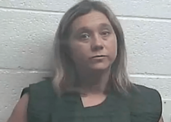 Profesora admitió que hizo orgias con varios de sus alumnos a cambio de sobornos