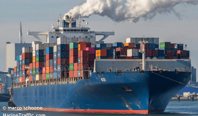 Terroristas hutíes atacaron un buque comercial estadounidense en el mar Rojo