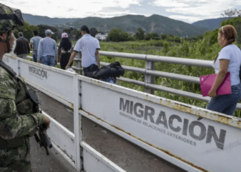 Venezolanos preocupados por los riesgos de no tener regularización en Colombia