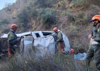 Milagro en California: sobrevivió cuatro noches en las montañas después de que su carro cayera por un cañón