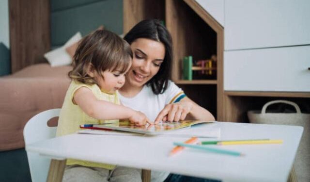 Todo lo que necesitas saber para ser niñera en EEUU