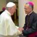 El papa Francisco recibió al obispo auxiliar de Managua, Silvio Báez, exiliado por el régimen de Ortega