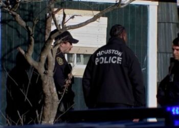 Acusan a rapero de Houston de secuestrar a una embarazada y mantenerla cautiva durante años en su garaje