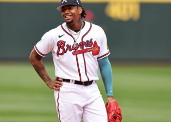 Ronald Acuña hace estallar las redes al coquetear con convertirse en bateador ambidiestro (VIDEO)