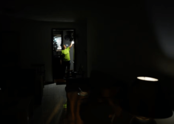 Venezolanos califican de “muy ineficiente” la prestación del servicio eléctrico, según Cedice