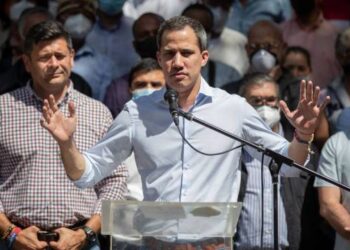 Juan Guaidó: Voceros de la dictadura y de los bonos 2020 trataban de evitar Licencia General 5 de EEUU