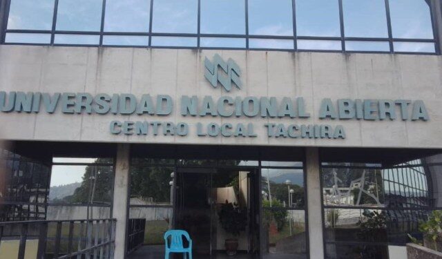 La oscuridad y el abandono se apoderan de la sede de la UNA en Táchira tras el robo del cableado