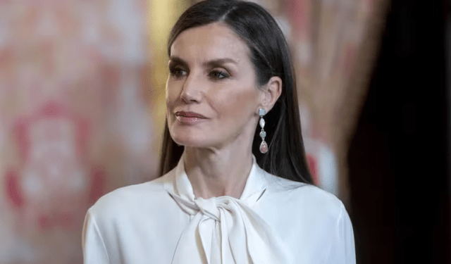 Crisis matrimonial, dudas sobre el suicidio de su hermana y un viejo affaire: el peor momento de la Reina Letizia