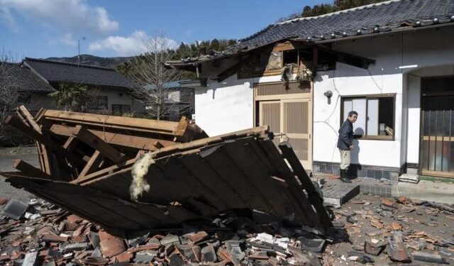 Japón reporta al menos 48 muertos debido al terremoto en su costa occidental
