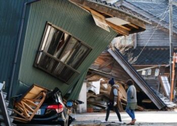 Unos 300 desaparecidos y 168 muertos en el terremoto de Japón una semana después