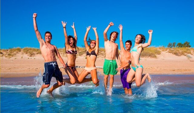 Buddymoon: la nueva tendencia de luna de miel con amigos