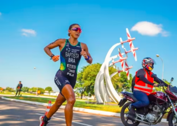 La triatleta olímpica atropellada en Brasil mejora, pero continúa en cuidados intensivos