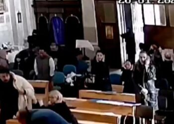 El momento en que terroristas del Isis atacaron una Iglesia de Turquía en plena ceremonia (VIDEO)