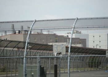 Miles de presos federales podrán acogerse a reducciones de condena en EEUU