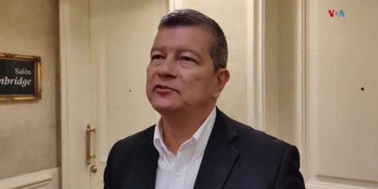 «Chino» Flores, candidato del FMLN a la presidencia de El Salvador