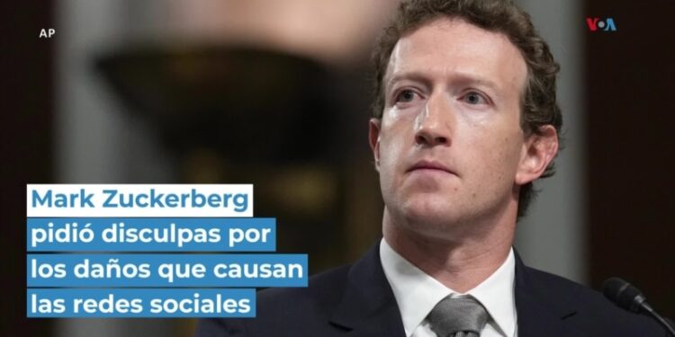 Mark Zuckerberg pidió disculpas por los daños que causan las redes sociales