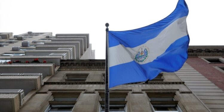 ¿Cómo votar en las elecciones de El Salvador desde Estados Unidos?