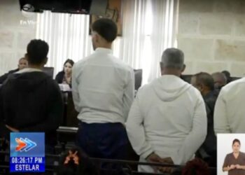 Régimen cubano sancionó a más de 200 trabajadores estatales a penas de hasta 22 años de cárcel