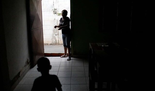 Cortes eléctricos en Maracaibo: una tortura que mina la salud física y mental
