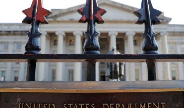 Entra en vigor suspensión de licencia al sector oro tras reimposición de sanciones a Venezuela